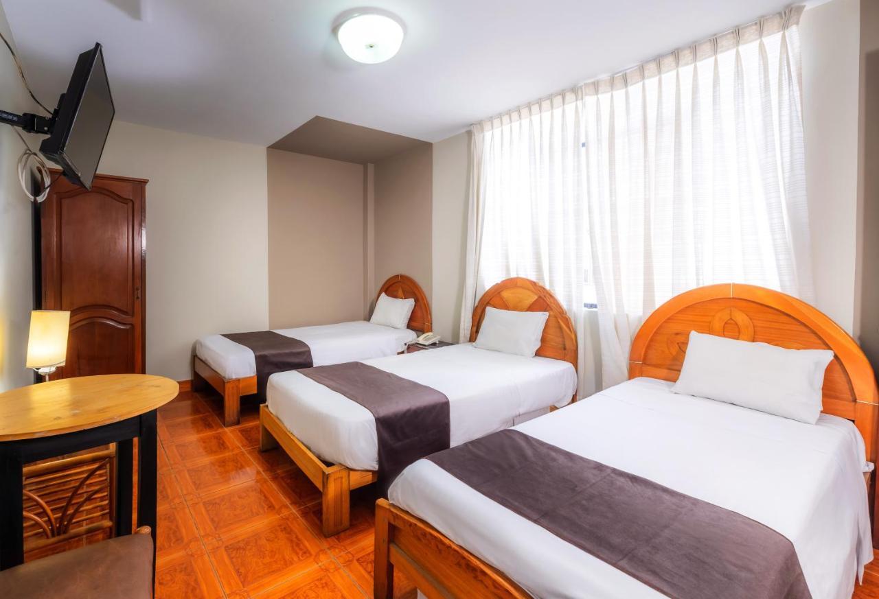 Hotel Portada Del Sol Trujillo Esterno foto