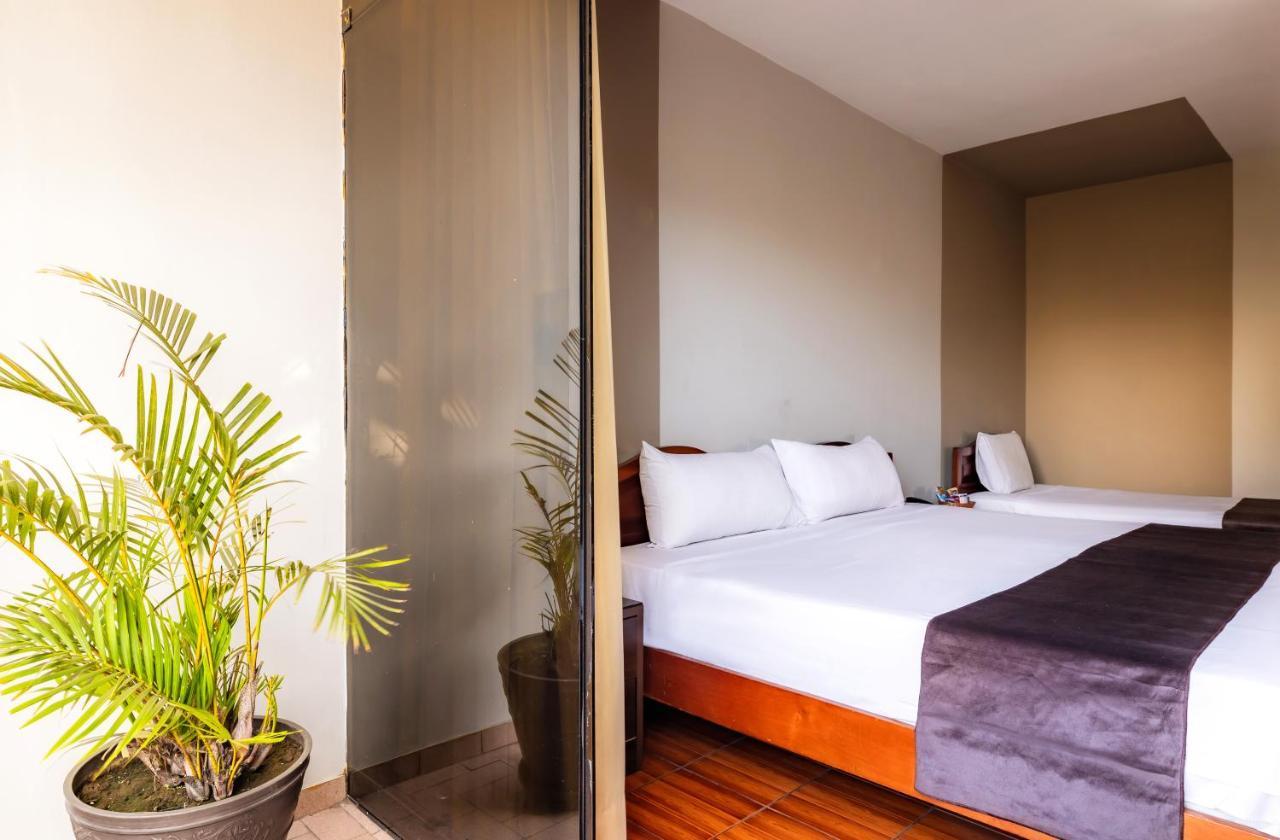 Hotel Portada Del Sol Trujillo Esterno foto